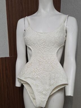 Coquine Ivory Lace Cutout One-Piece Swimsuit - Size Small 